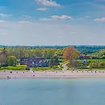Apartmán Kleine Brise Mit Meerblick Und Schwimmbad Kronsgaard
