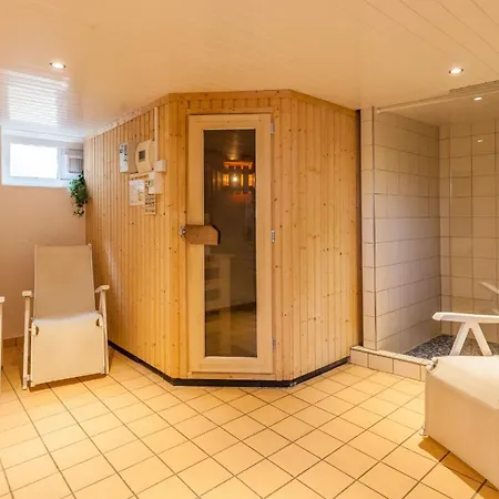 Kleine Brise Mit Meerblick Und Schwimmbad *