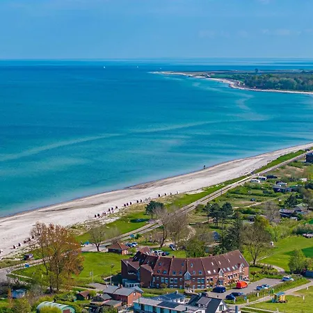 Kleine Brise Mit Meerblick Und Schwimmbad Apartment Kronsgaard